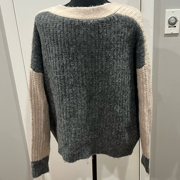 Women's Beige and Gray cardigan - Picture 2 of 3